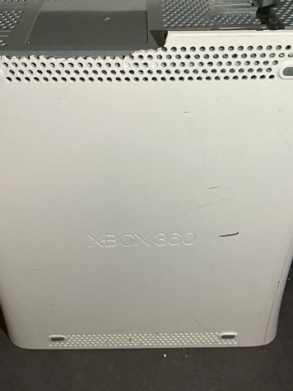 Microsoft Xbox 360 White HDMI Console for Parts or Repair Does Not Read Disc
